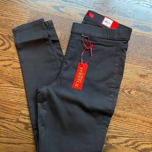 Flawless Stretch Jennifer Lopez Mid Rise Jeggings